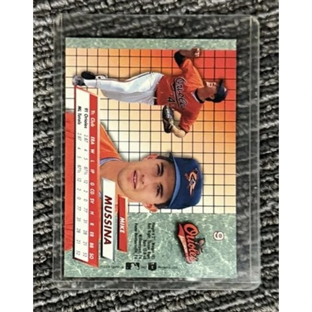 1992 Fleer Ultra Baseball - #9 Mike Mussina RC - Baltimore Orioles - HOF 2019
